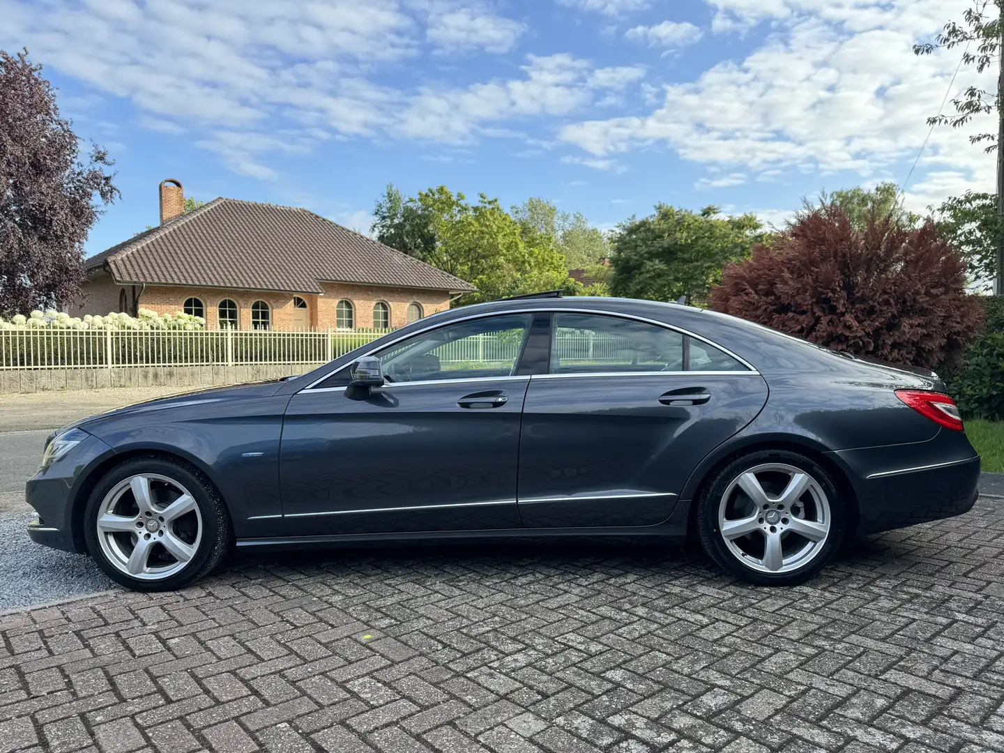Mercedes-Benz CLS 350 CDI/1ste Eigenaar/LED/FULL OPTION/GEKEURD - 2