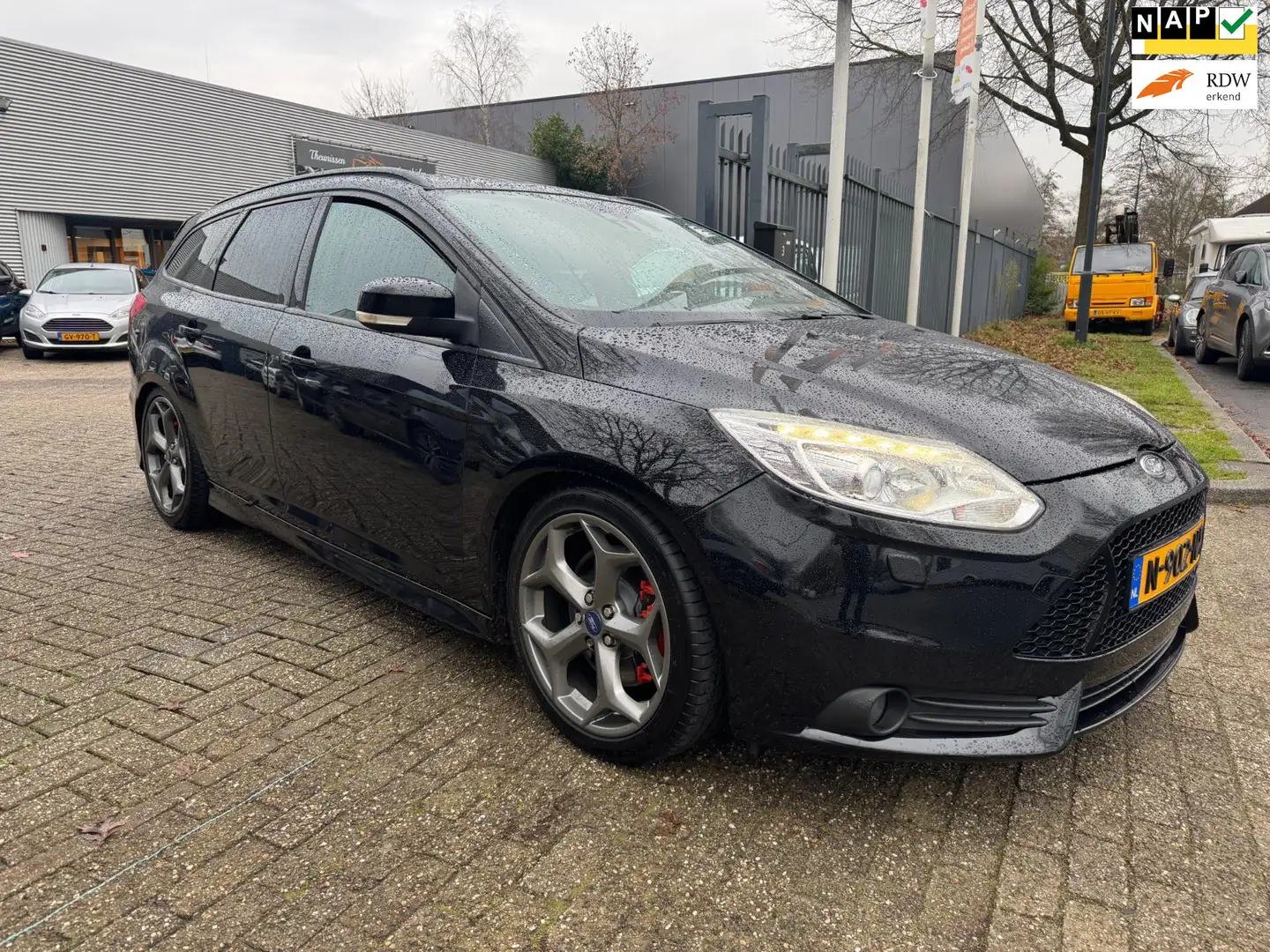 Ford Focus Wagon 2.0 EcoBoost ST-3 2e eigenaar 128.177 km, ve Noir - 1