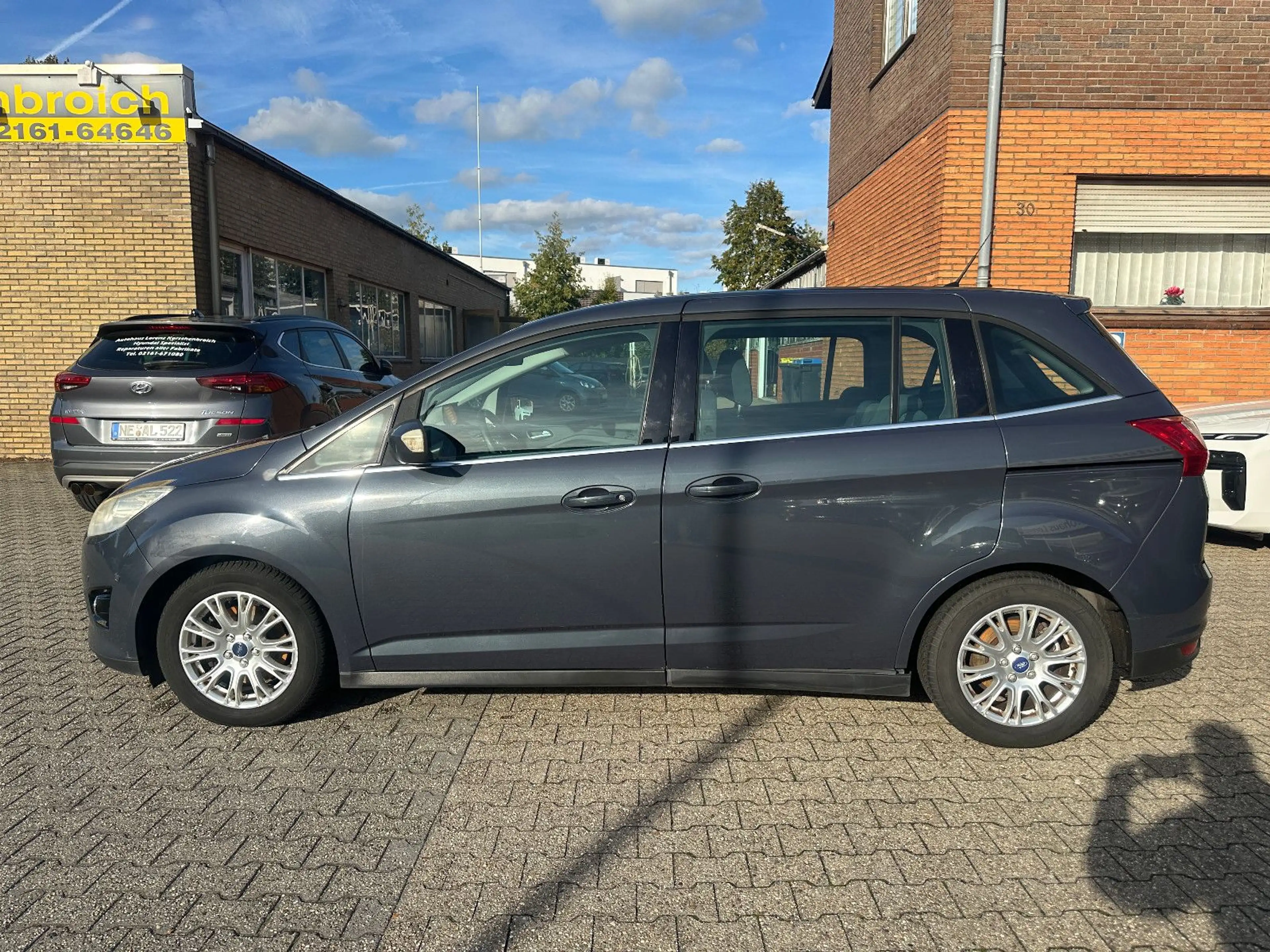 Ford Grand C-Max Titanium /KAMERA/CARPLAY/ *7 SITZER* — photo 5