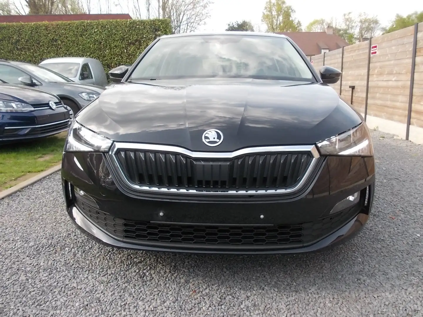 Skoda Scala 1.0 TSI Ambition (EU6AP) LED-CRUISE-CARPLAY-LANE Zwart - 2