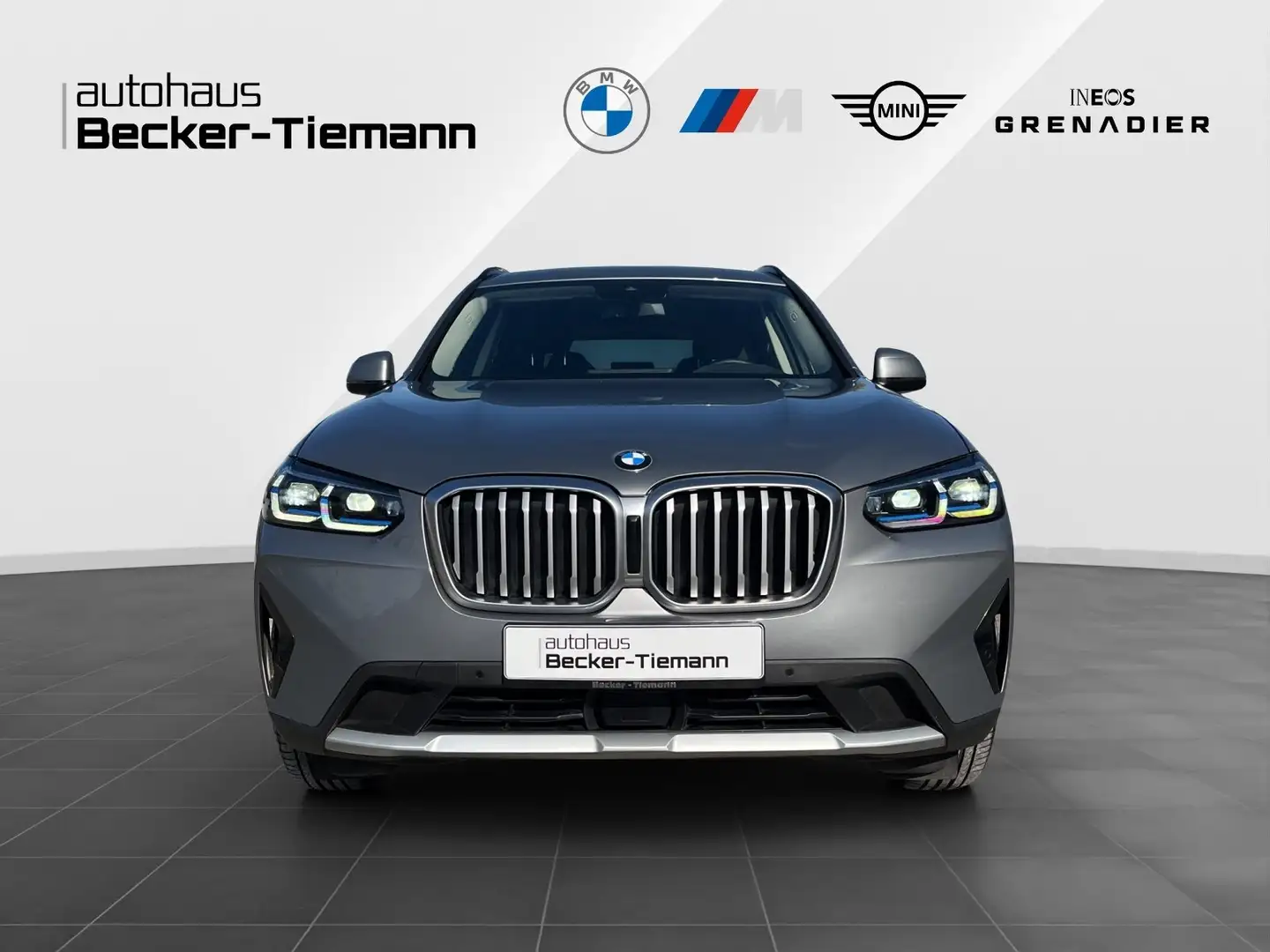 BMW X3 xDrive20d HUD Laser AHK DrivAss ACC ParkAss Grijs - 2