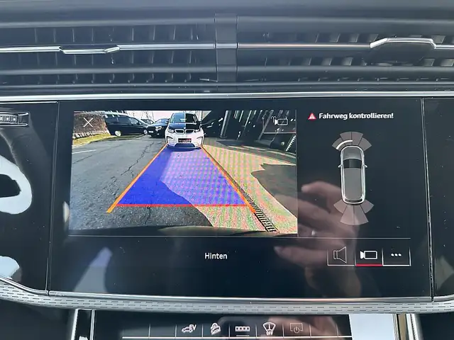 Audi Q7 55 TFSI e PHEV quattro S-line Panorama, AHK, Ka... Ansicht 27
