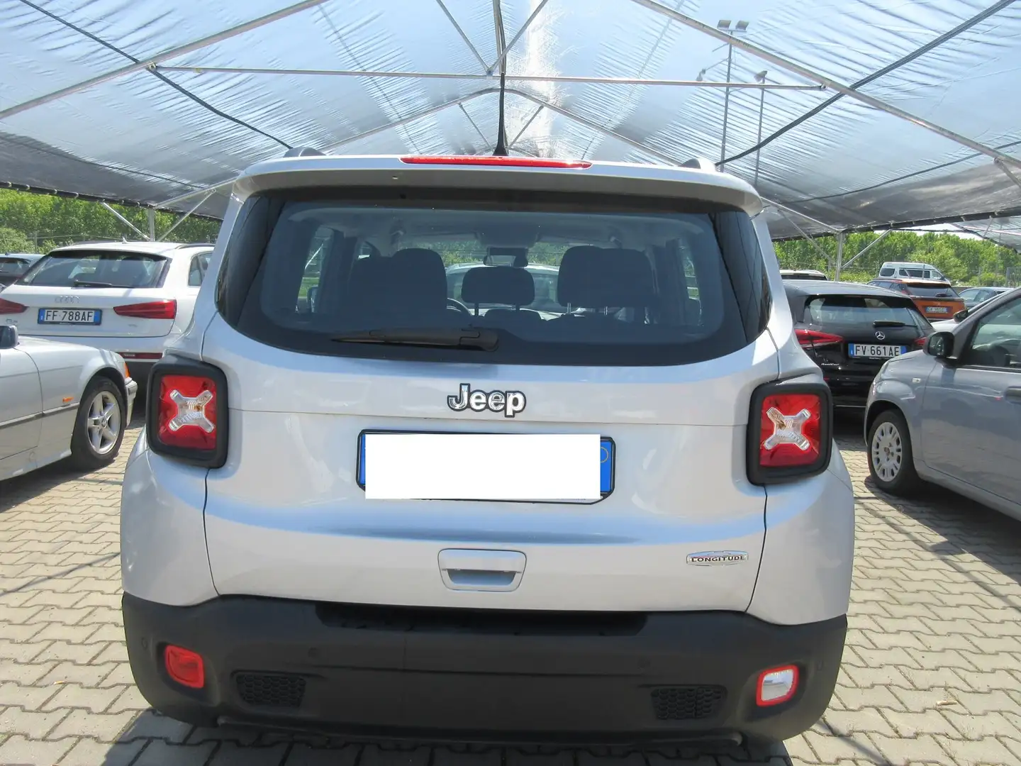 Jeep Renegade Renegade 1.6 mjt Business 2wd 120cv ddct Plateado - 2