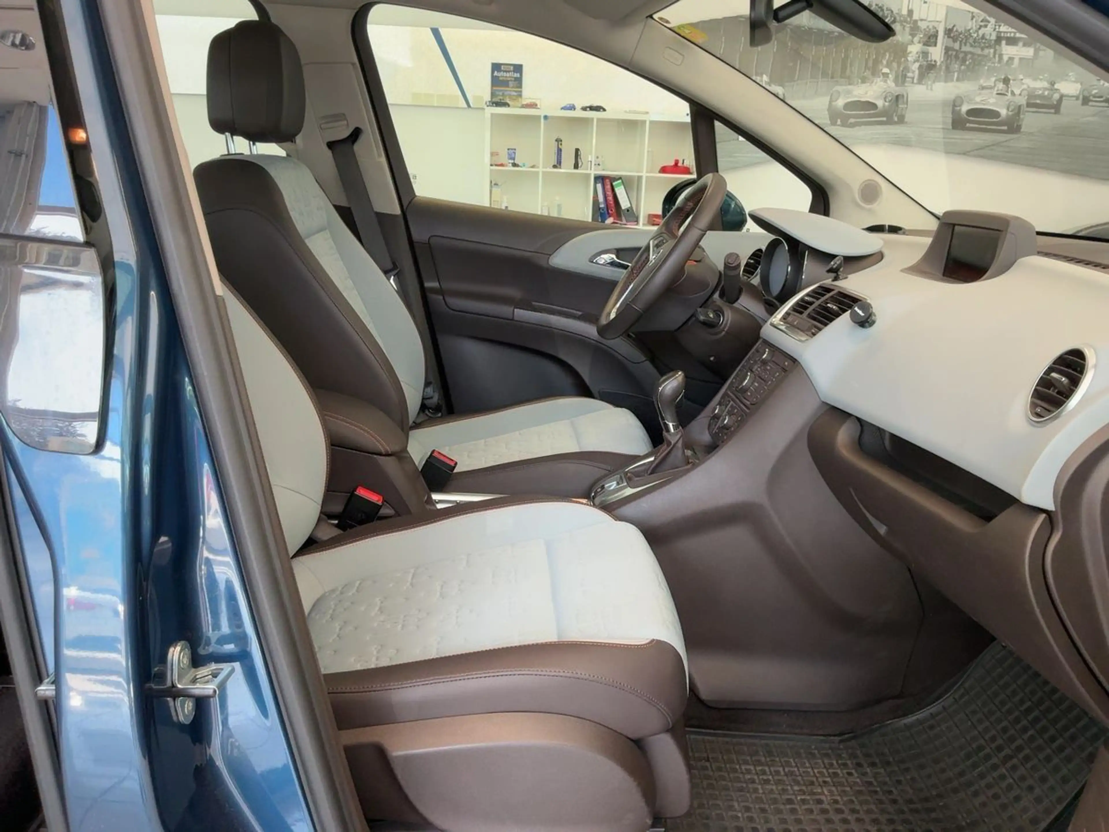 Opel Meriva 1.4 Turbo Automatik SHZ PDC Tempomat EU6 — photo 9