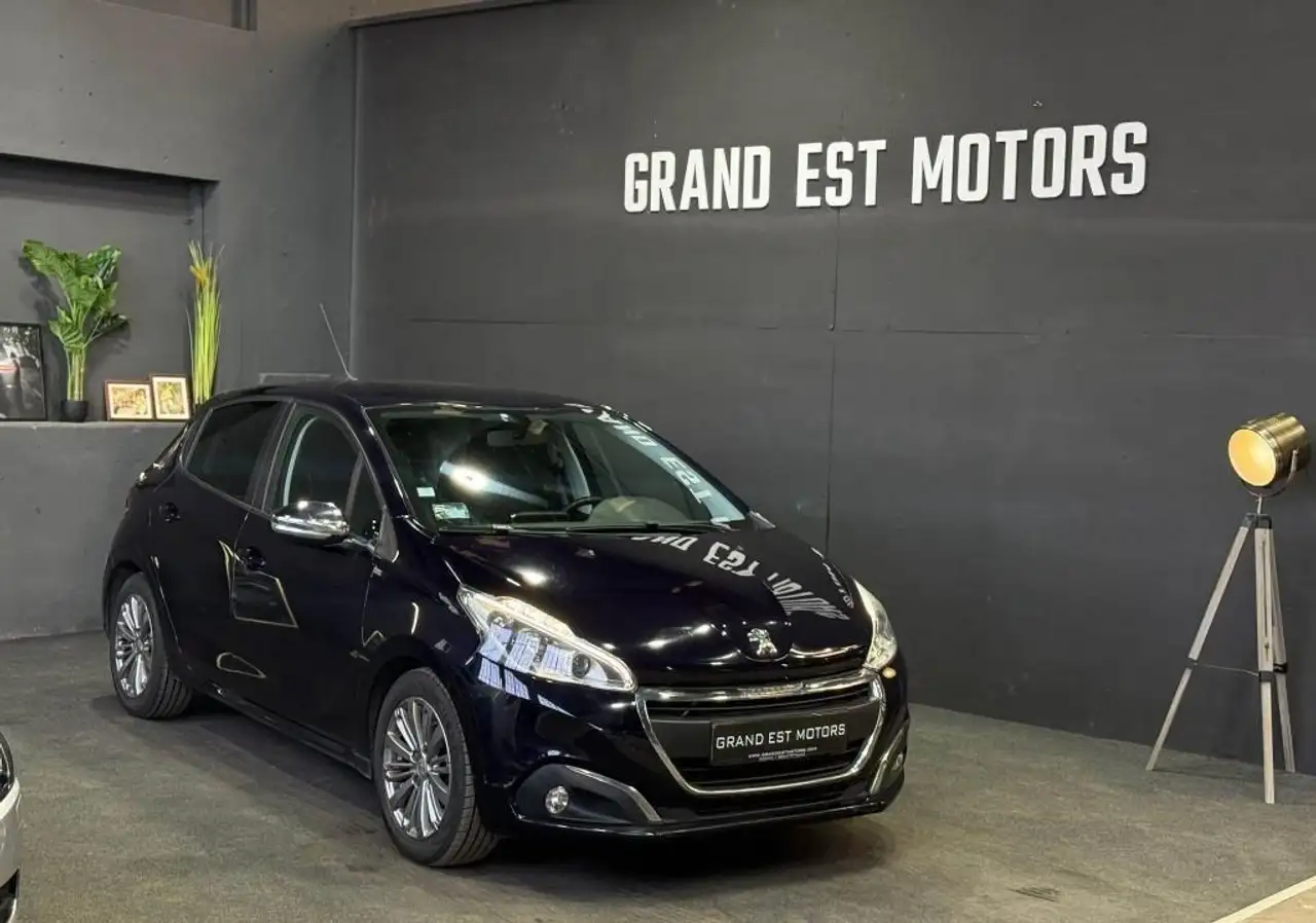 Peugeot 208 1.6 HDi 75 finition style garantie -