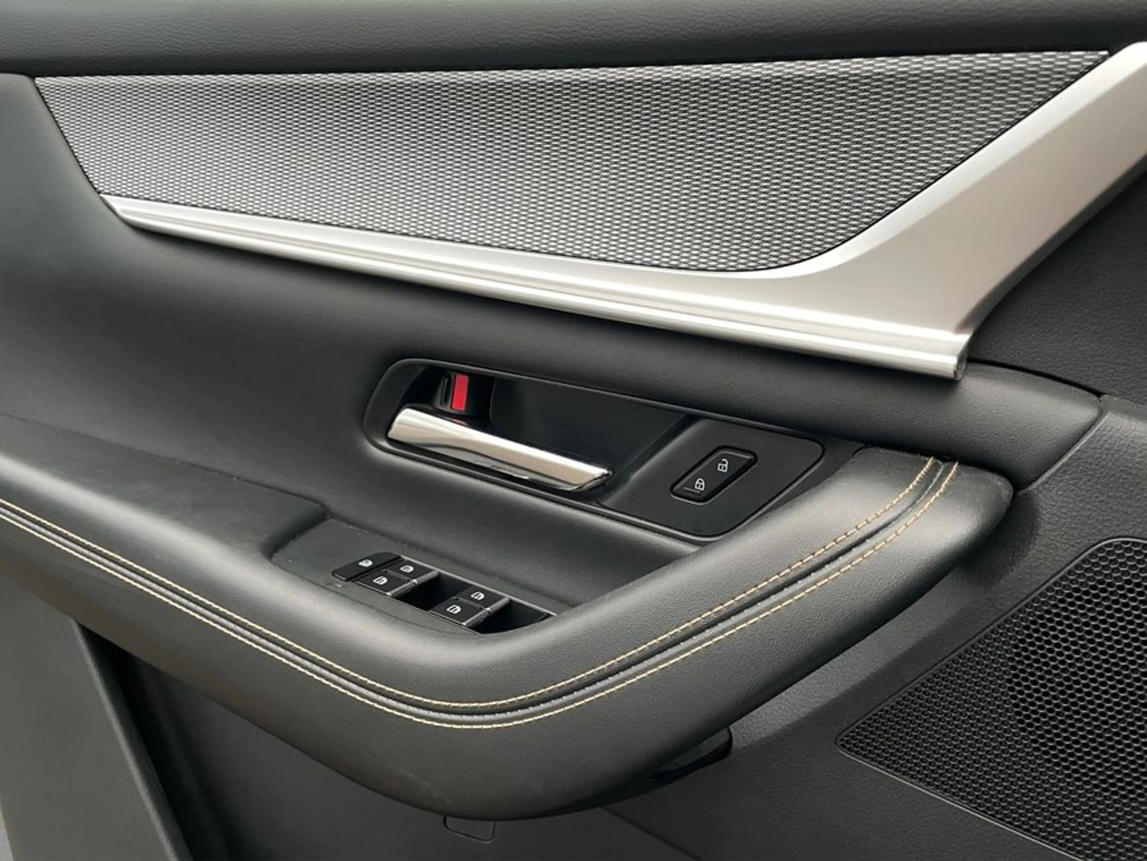 Mazda CX-60 AWD PHEV Aut. HOMURA — photo 12