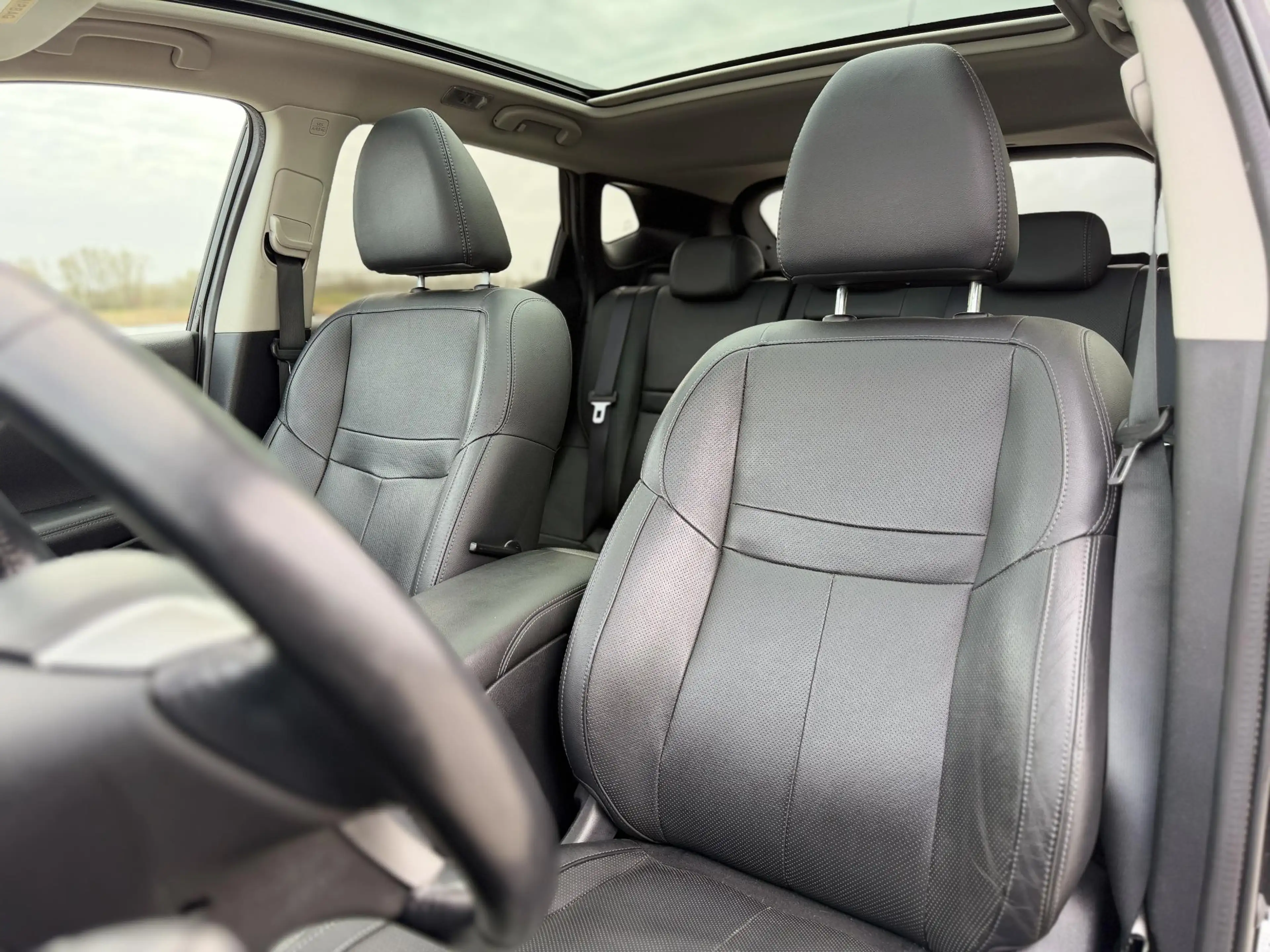 Nissan Qashqai 1.2 Business Edition|Pano Dak|Leer|360*Cam — photo 11