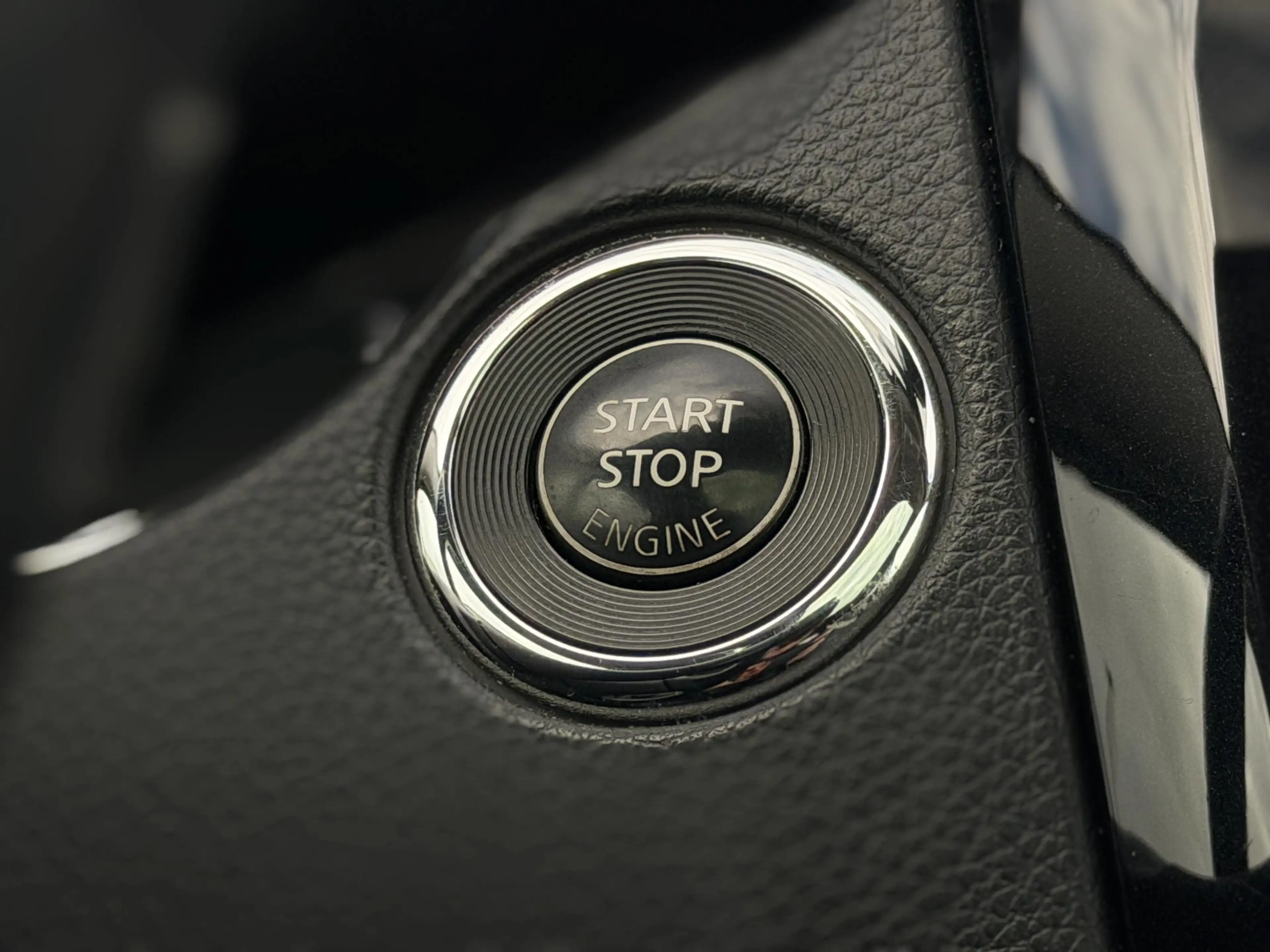 Nissan Qashqai 1.2 Business Edition|Pano Dak|Leer|360*Cam — photo 22