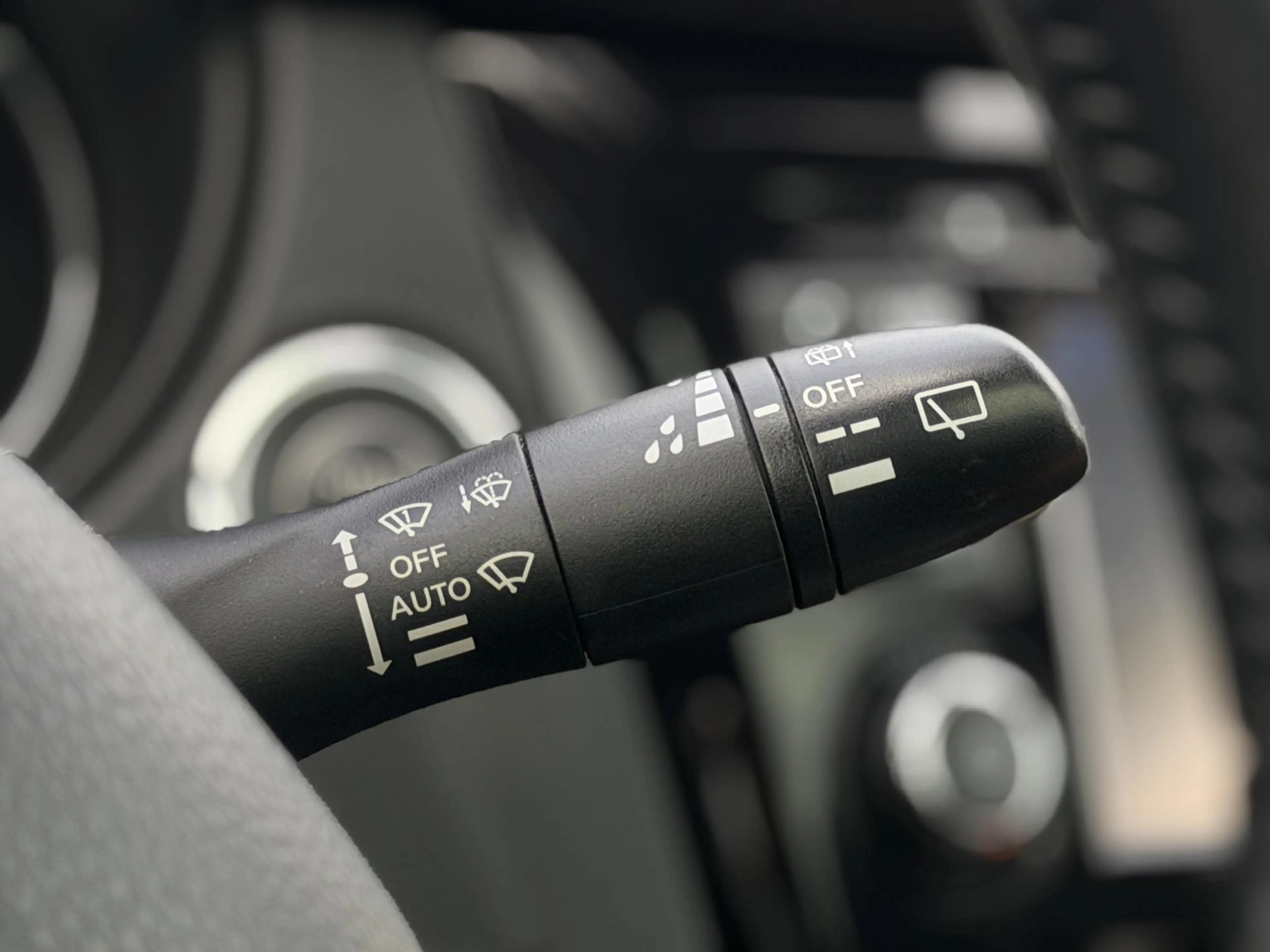 Nissan Qashqai 1.2 Business Edition|Pano Dak|Leer|360*Cam — photo 21