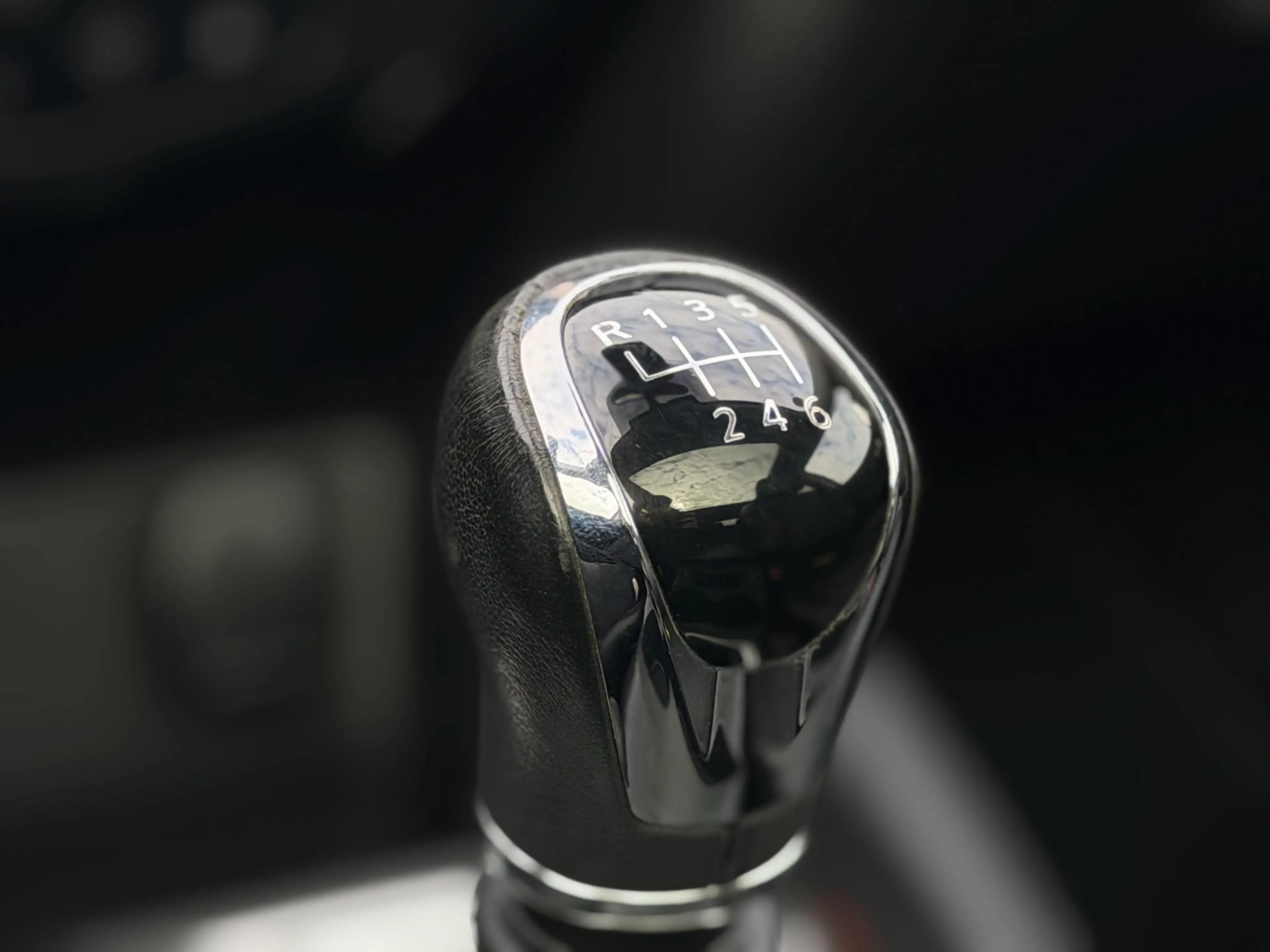 Nissan Qashqai 1.2 Business Edition|Pano Dak|Leer|360*Cam — photo 26