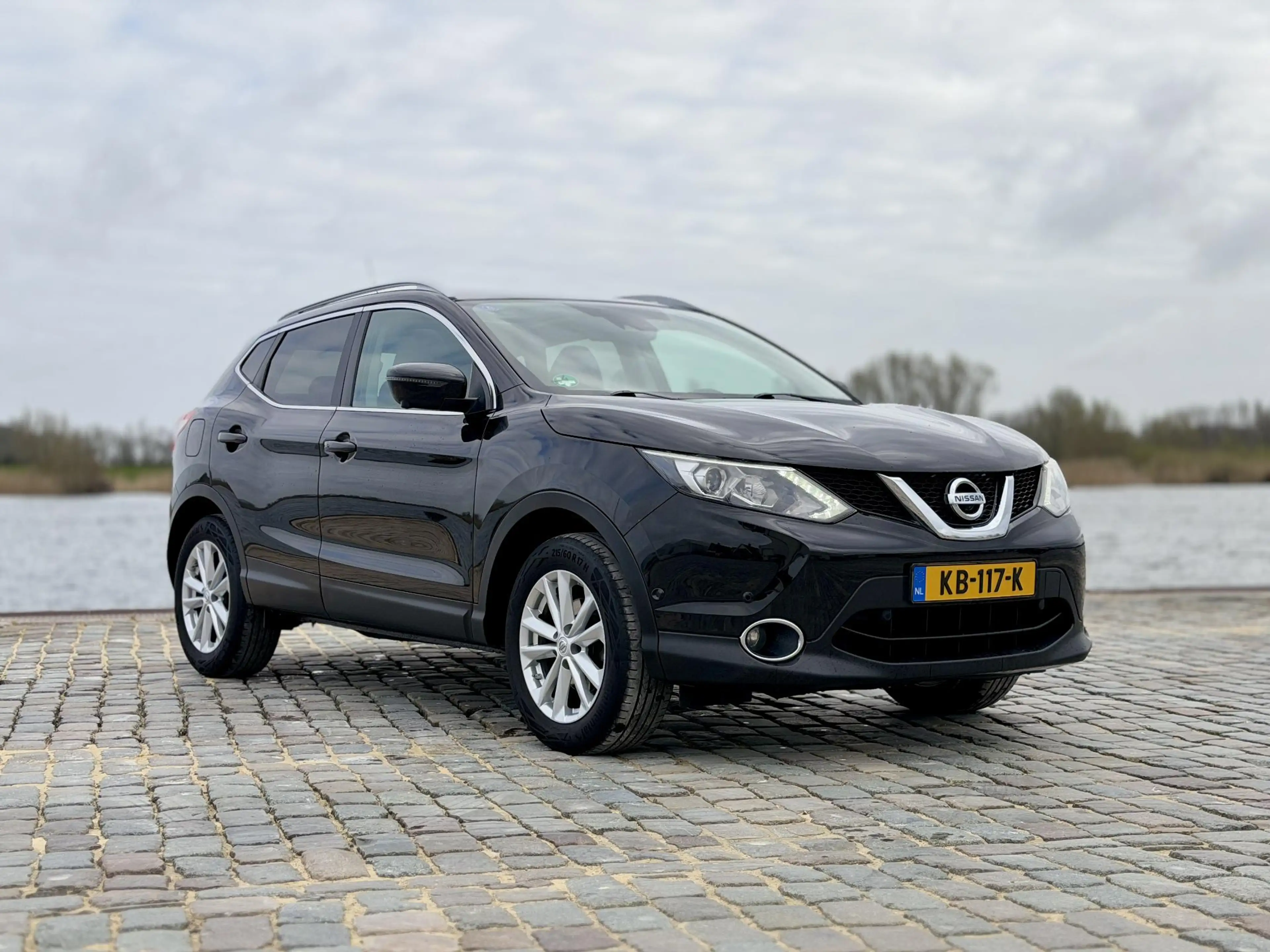 Nissan Qashqai 1.2 Business Edition|Pano Dak|Leer|360*Cam — photo 3