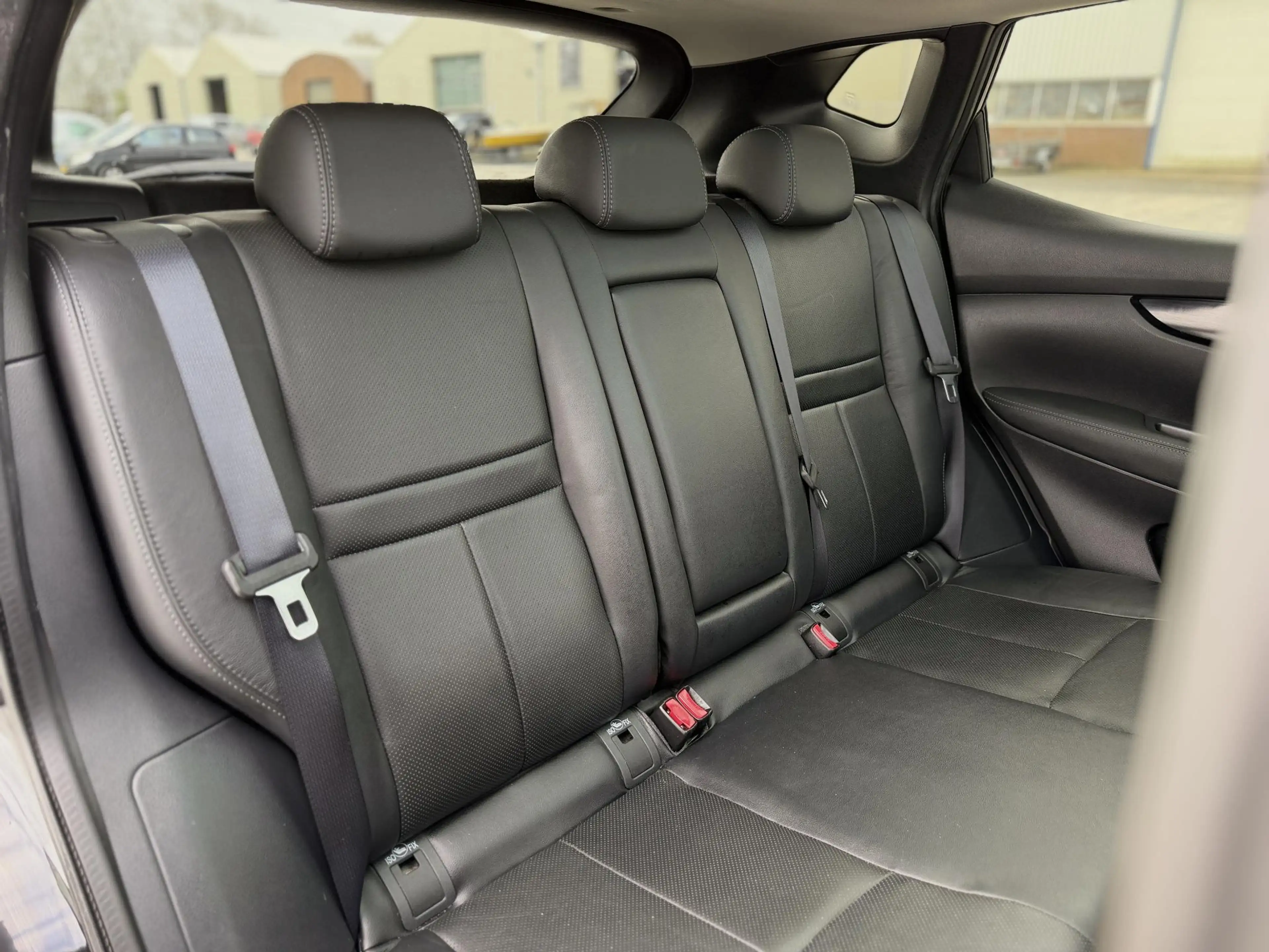 Nissan Qashqai 1.2 Business Edition|Pano Dak|Leer|360*Cam — photo 13