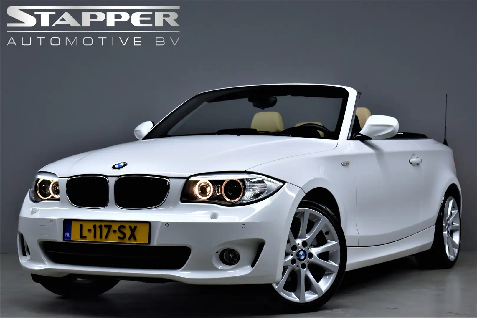 BMW 125 1-serie Cabrio 125i 218pk 6-Cil. Automaat High Exe Weiß - 1
