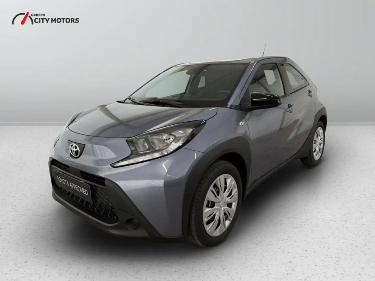 Toyota Aygo X 1.0 Active 72cv Grigio - 1