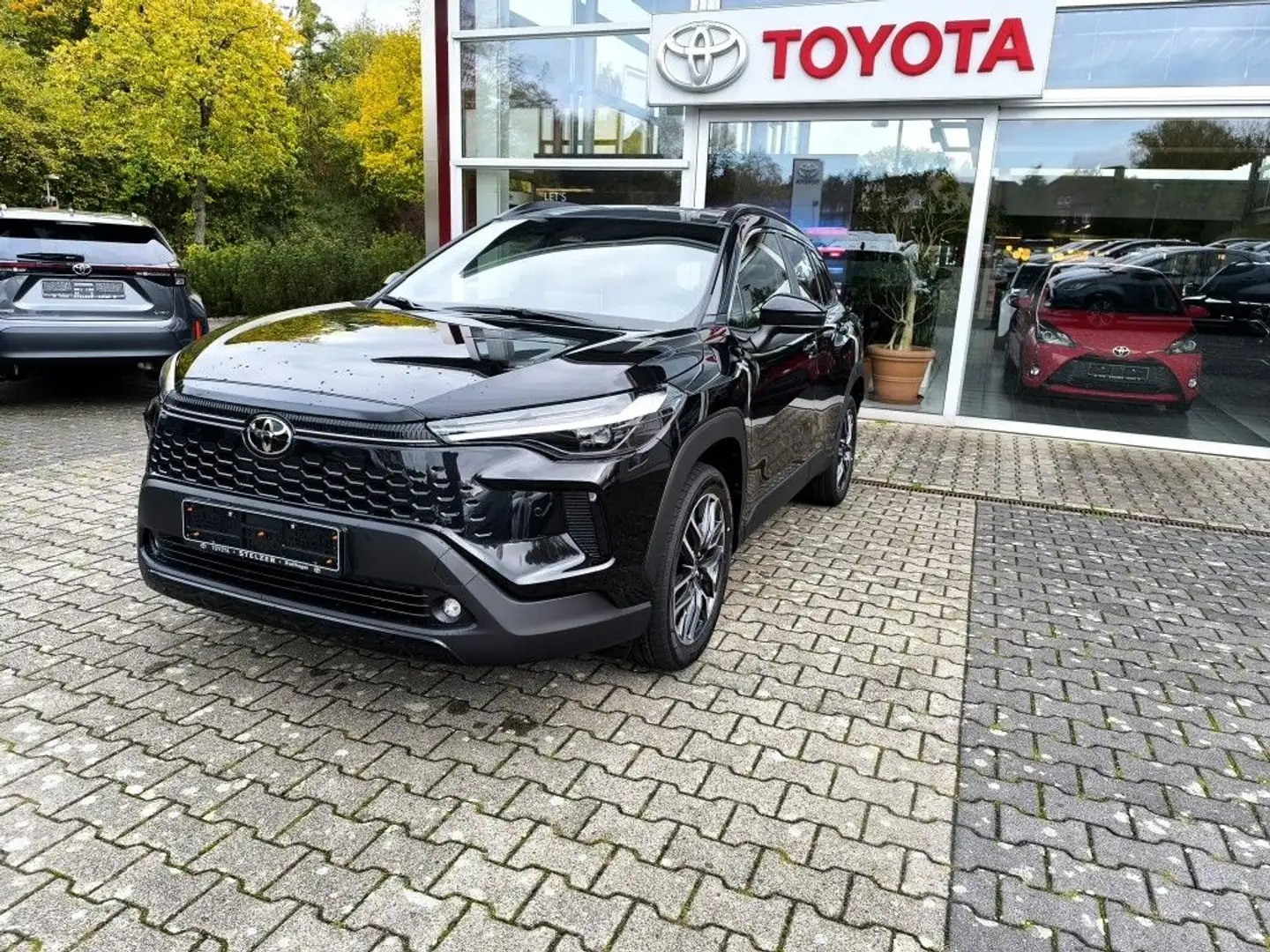 Toyota Corolla Cross Hybrid 2.0 VVT-i Teamplayer Noir - 2