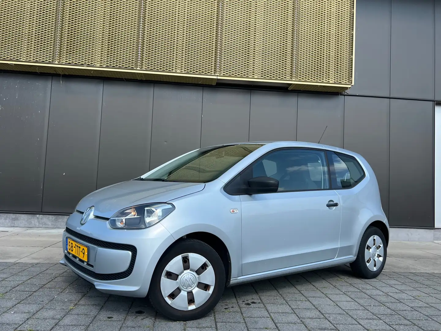 Volkswagen up! 1.0 take up!|Airco|Lage-km|NWE APK|NAP Grau - 1