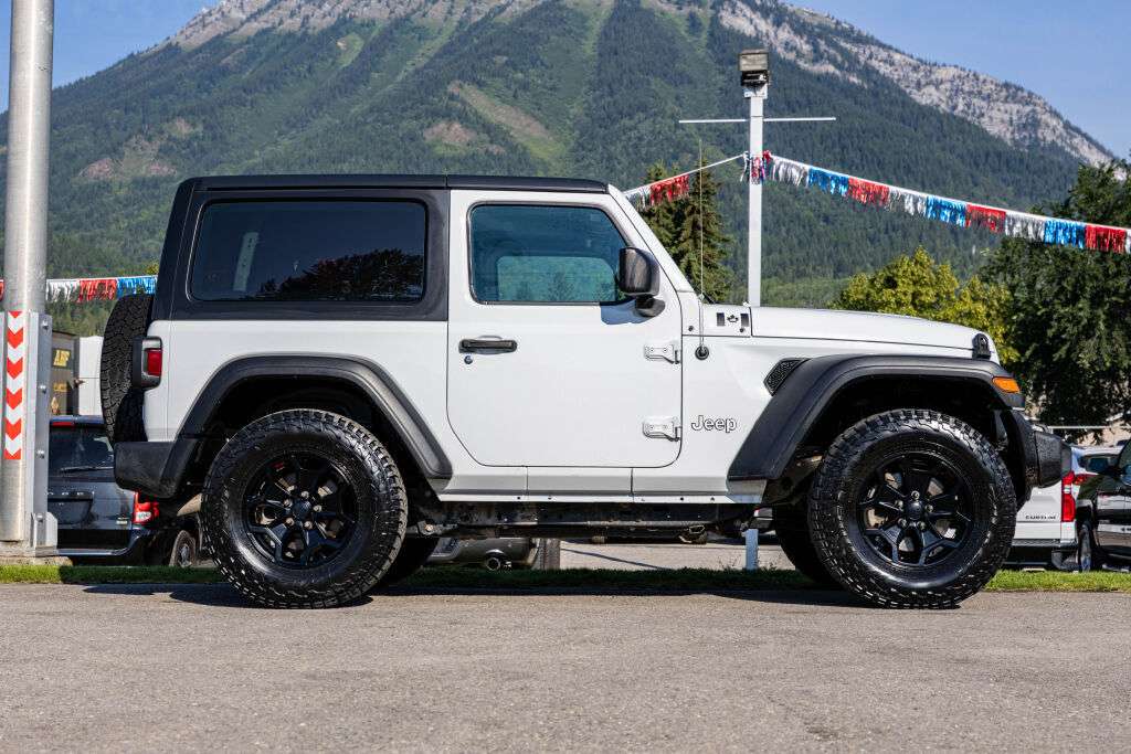 2020 Jeep Wrangler Sport S — снимка 1