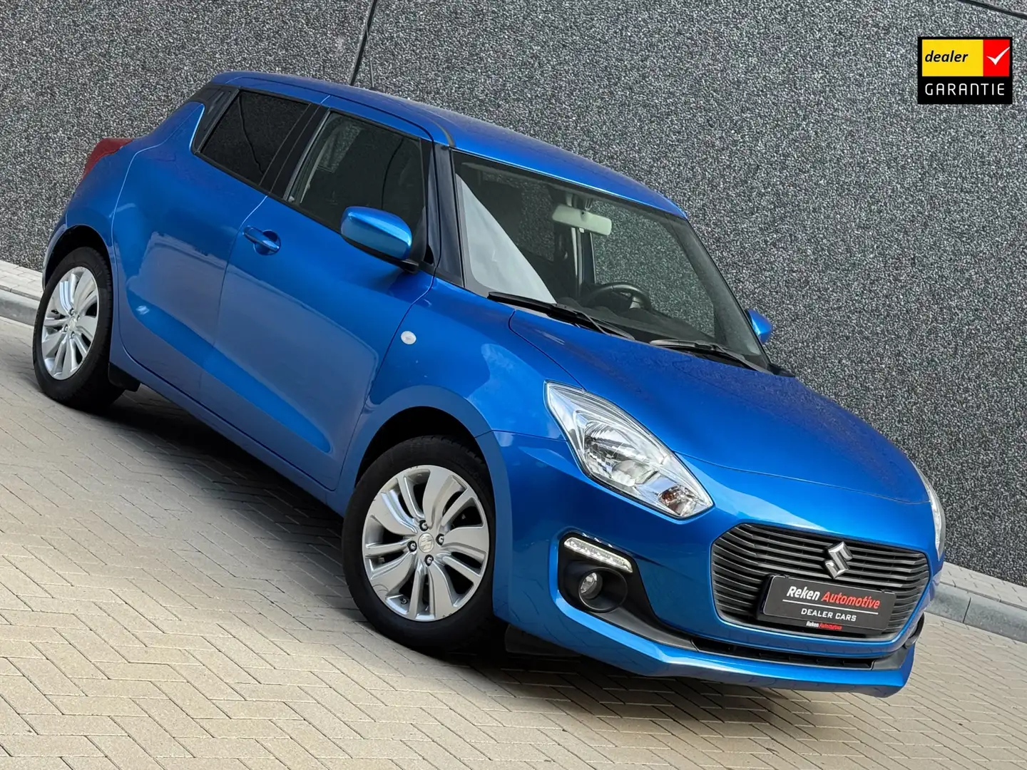 Suzuki Swift 1.2 Select Led 90 PK Navigatie Airco Usb 5drs Bleu - 1