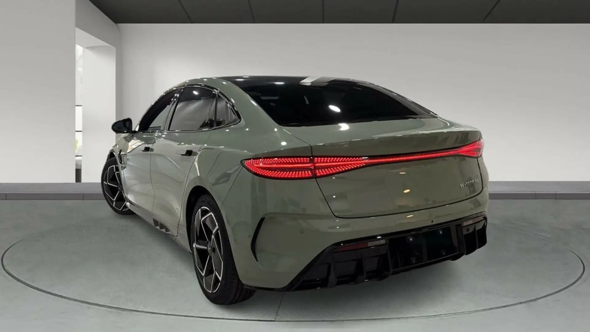 BYD Seal BEV 83KWH DESIGN 313CV 4P Vert - 1