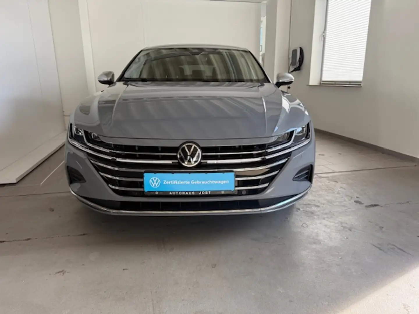 Volkswagen Arteon Shooting Brake Elegance 2.0 TSI DSG NaviProAHK/IQ.Light/LM20/TravelAssist Grau - 2