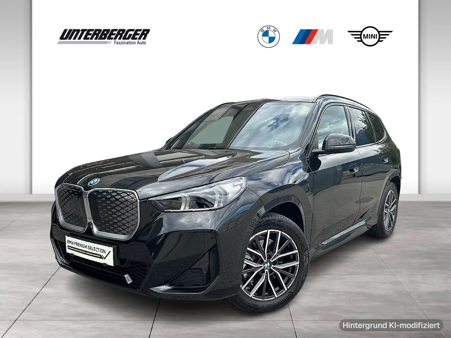 BMW iX1 xDrive30 M-Sport // Head-Up Display // Driving Ass Schwarz - 1