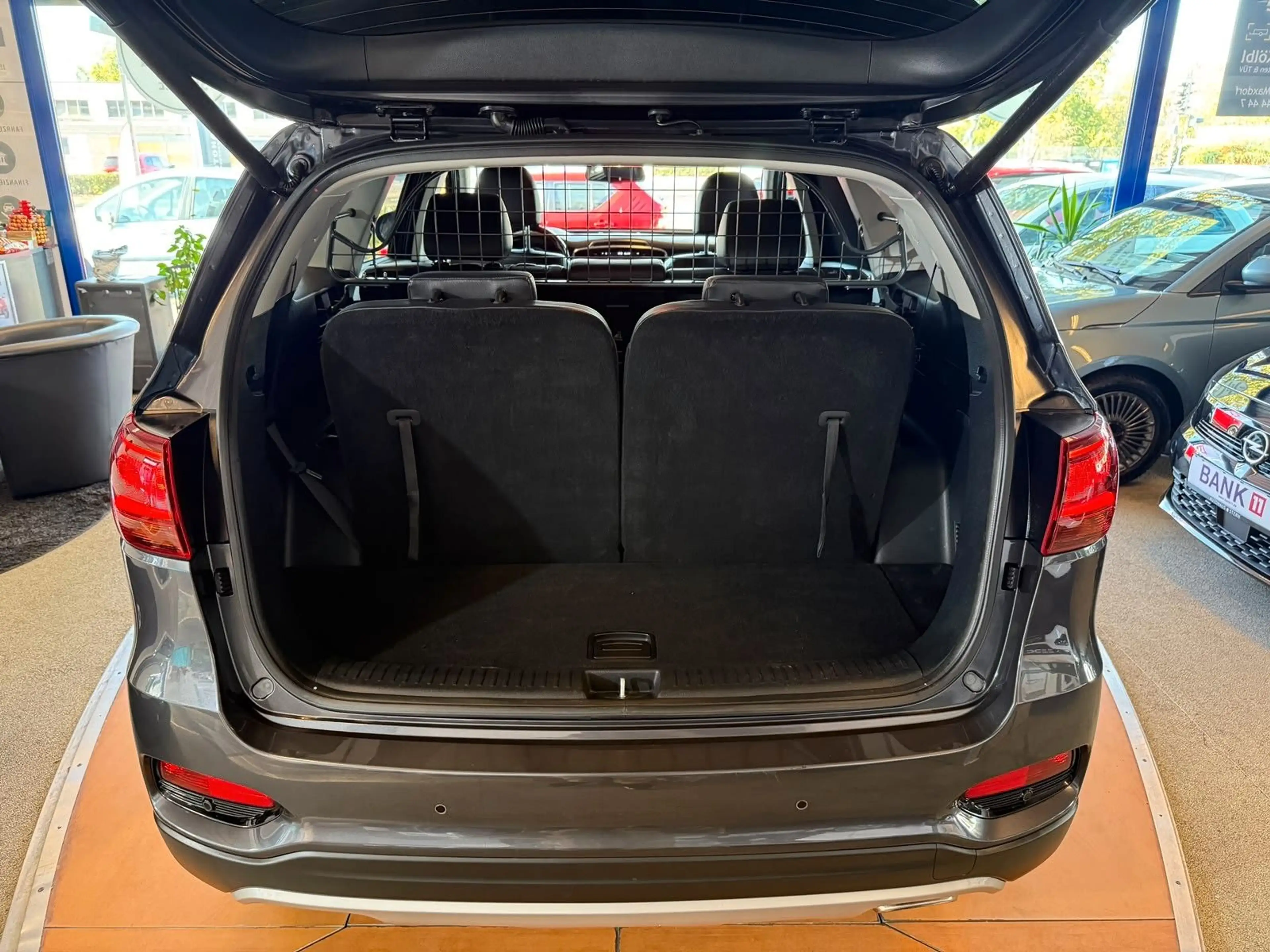 Kia Sorento Platinum Edition 4WD Panorama / 360° Kam — photo 11