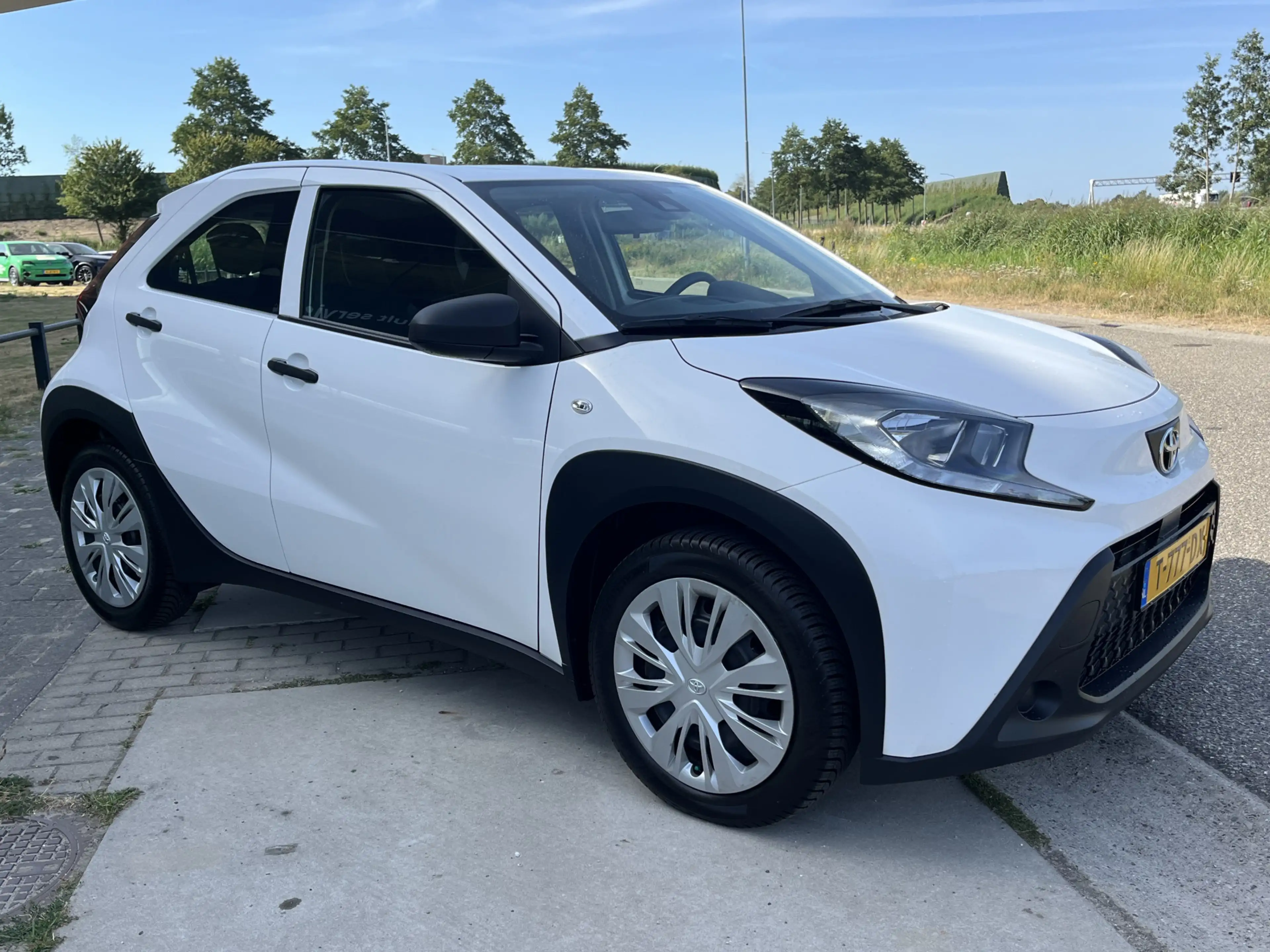 Toyota Aygo X 1.0 VVT-i MT / Airco / — photo 5