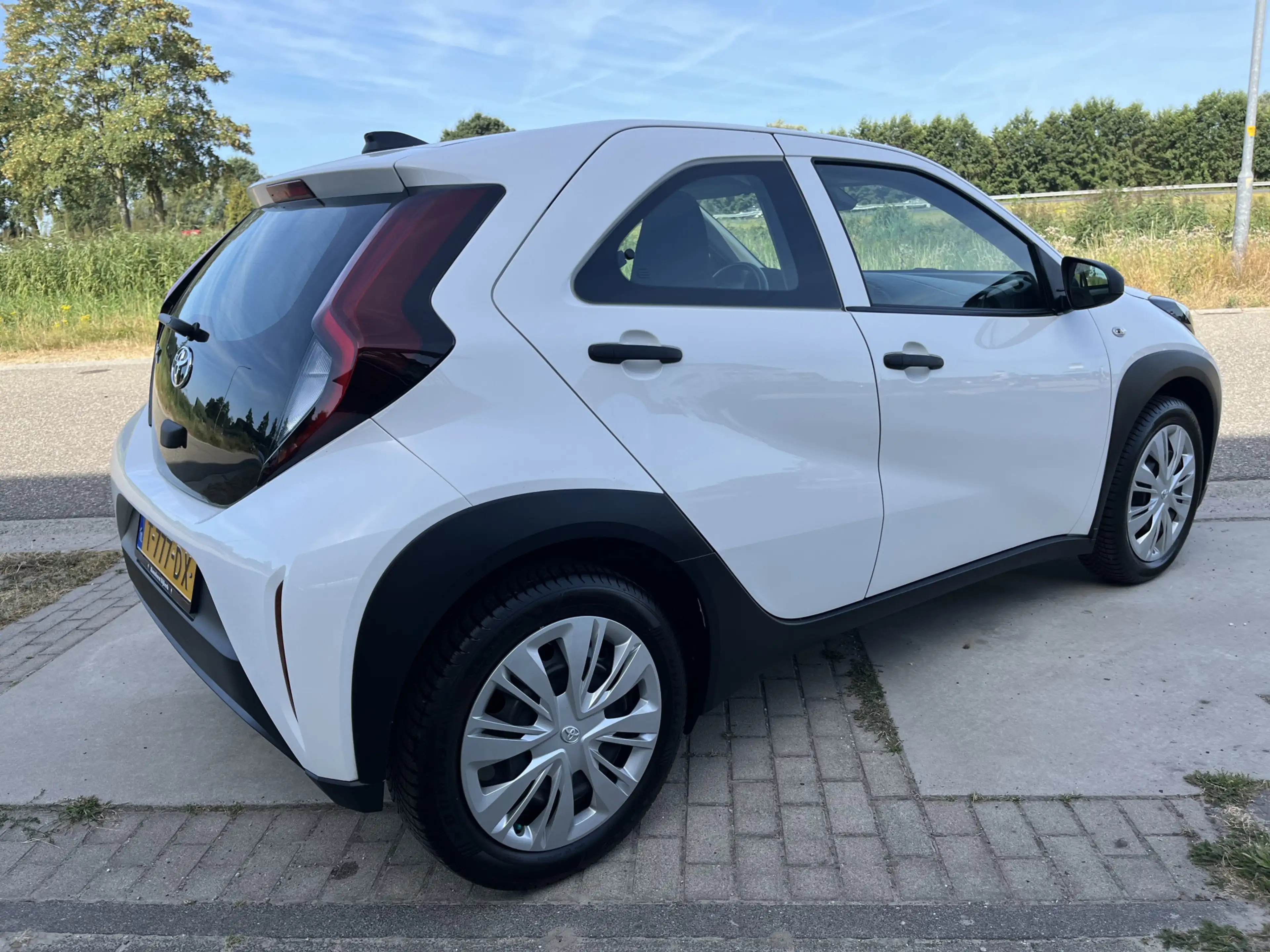 Toyota Aygo X 1.0 VVT-i MT / Airco / — photo 2