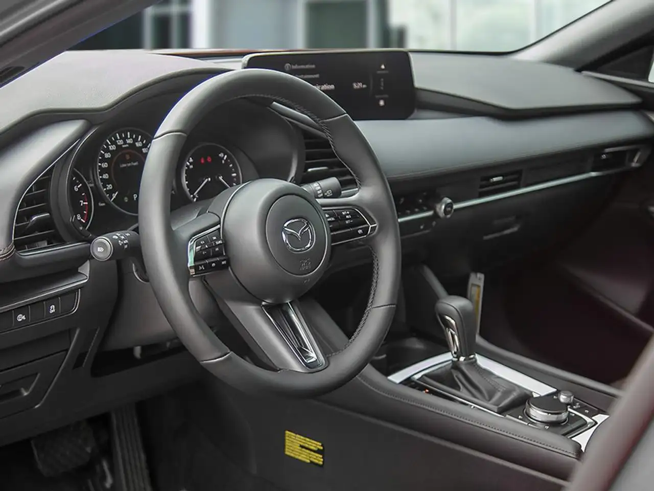 Mazda 3 снимка Mazda 3