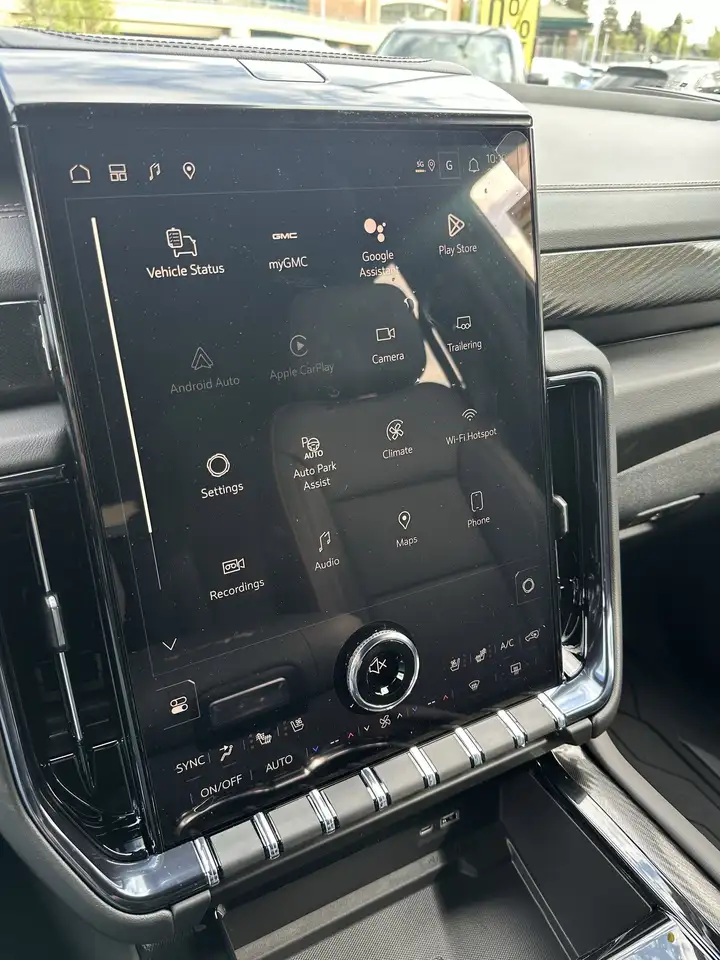 GMC Yukon снимка GMC Yukon