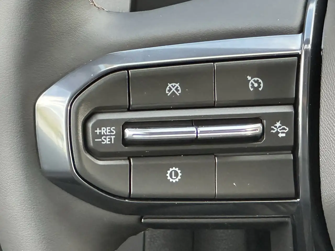 GMC Yukon снимка GMC Yukon