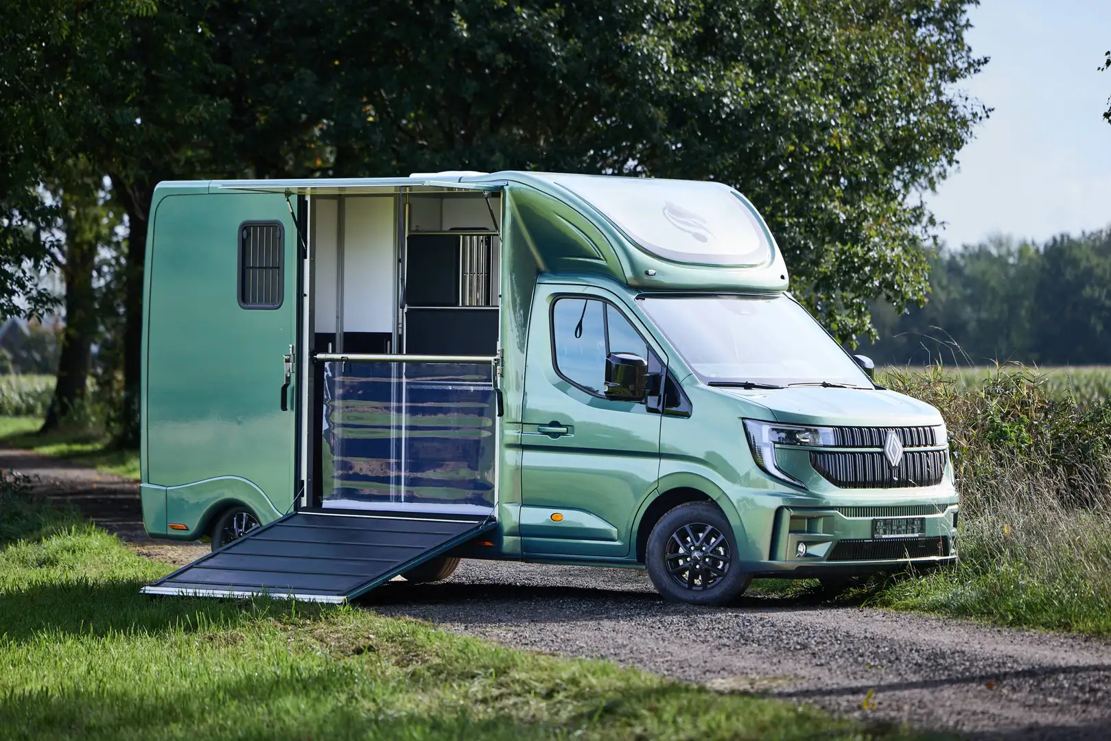 Renault Master Automatik Pferdetransporter "Sodiak" Grau - 2