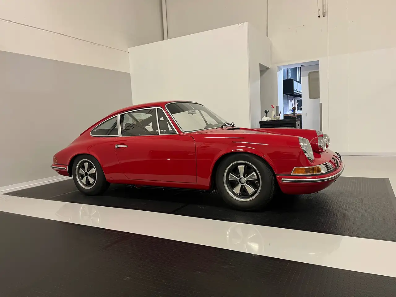 Porsche 911 t, foto 1
