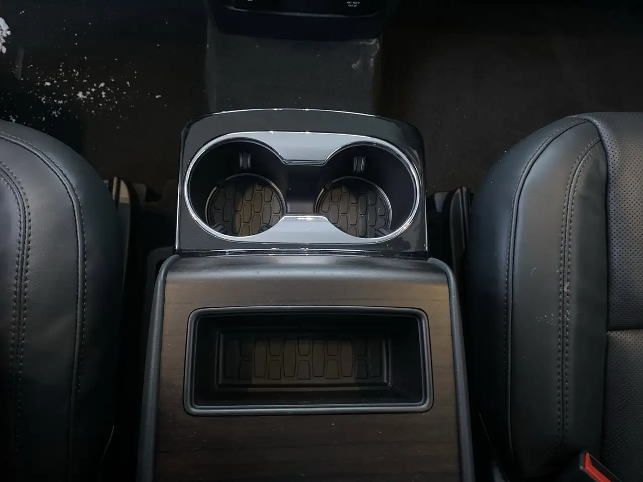 Lincoln Aviator снимка Lincoln Aviator
