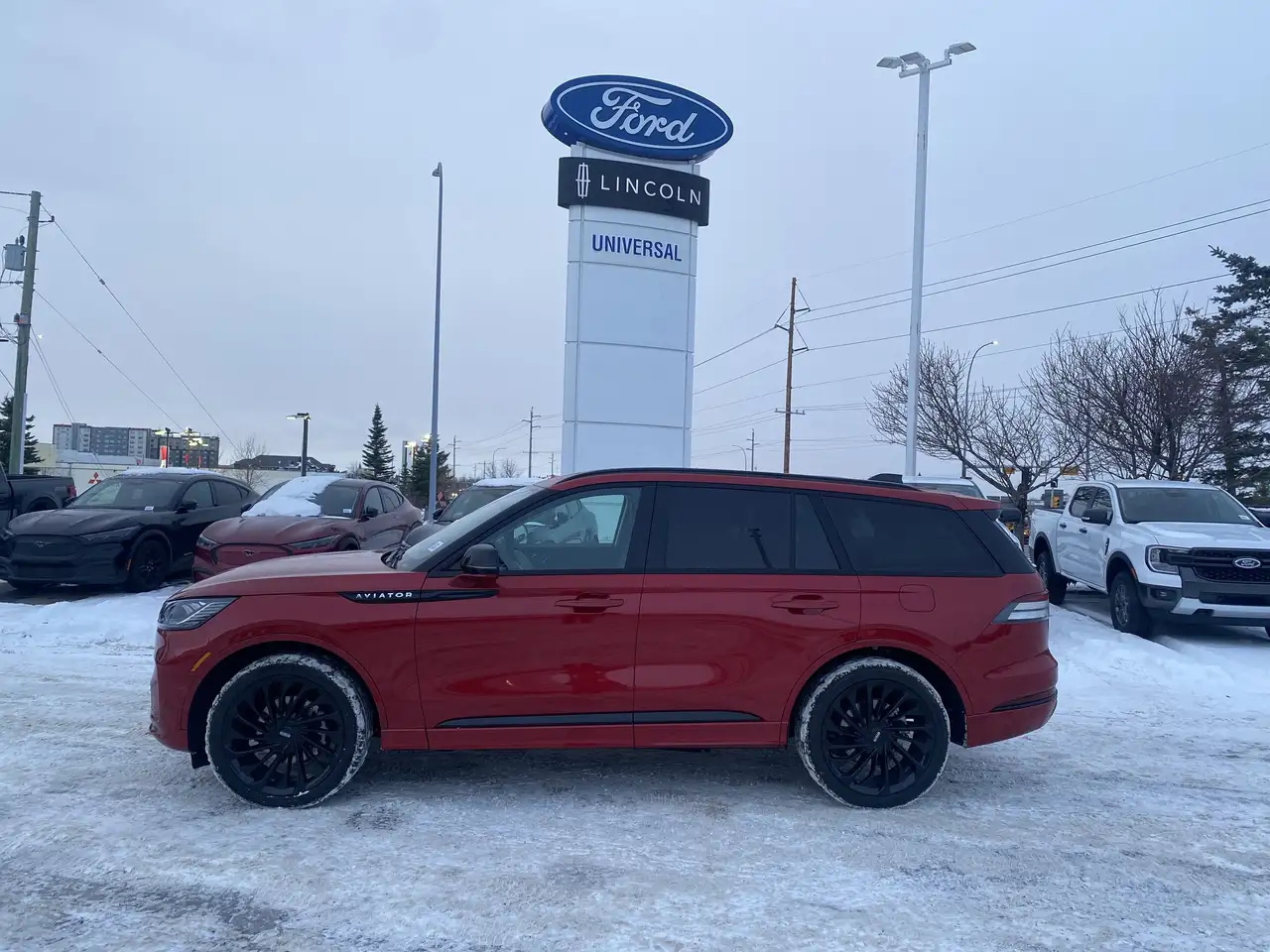 Lincoln Aviator снимка Lincoln Aviator