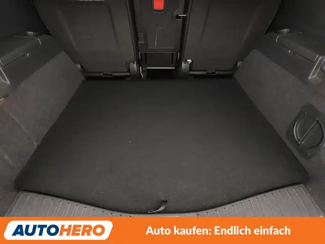 Ford Grand C-Max view 17