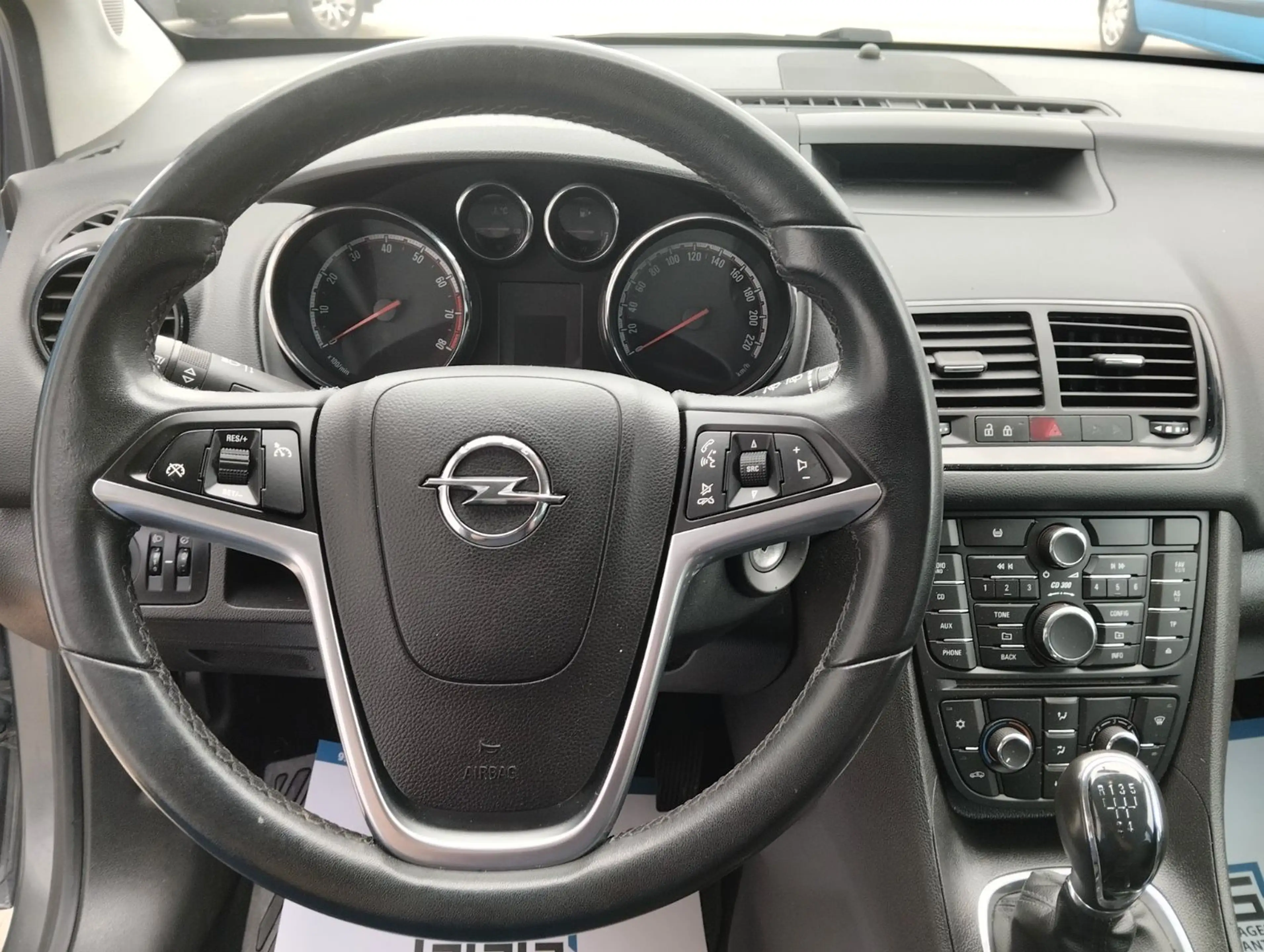 Opel Meriva B Design Edition TÜV-AU 07-2028 — photo 7