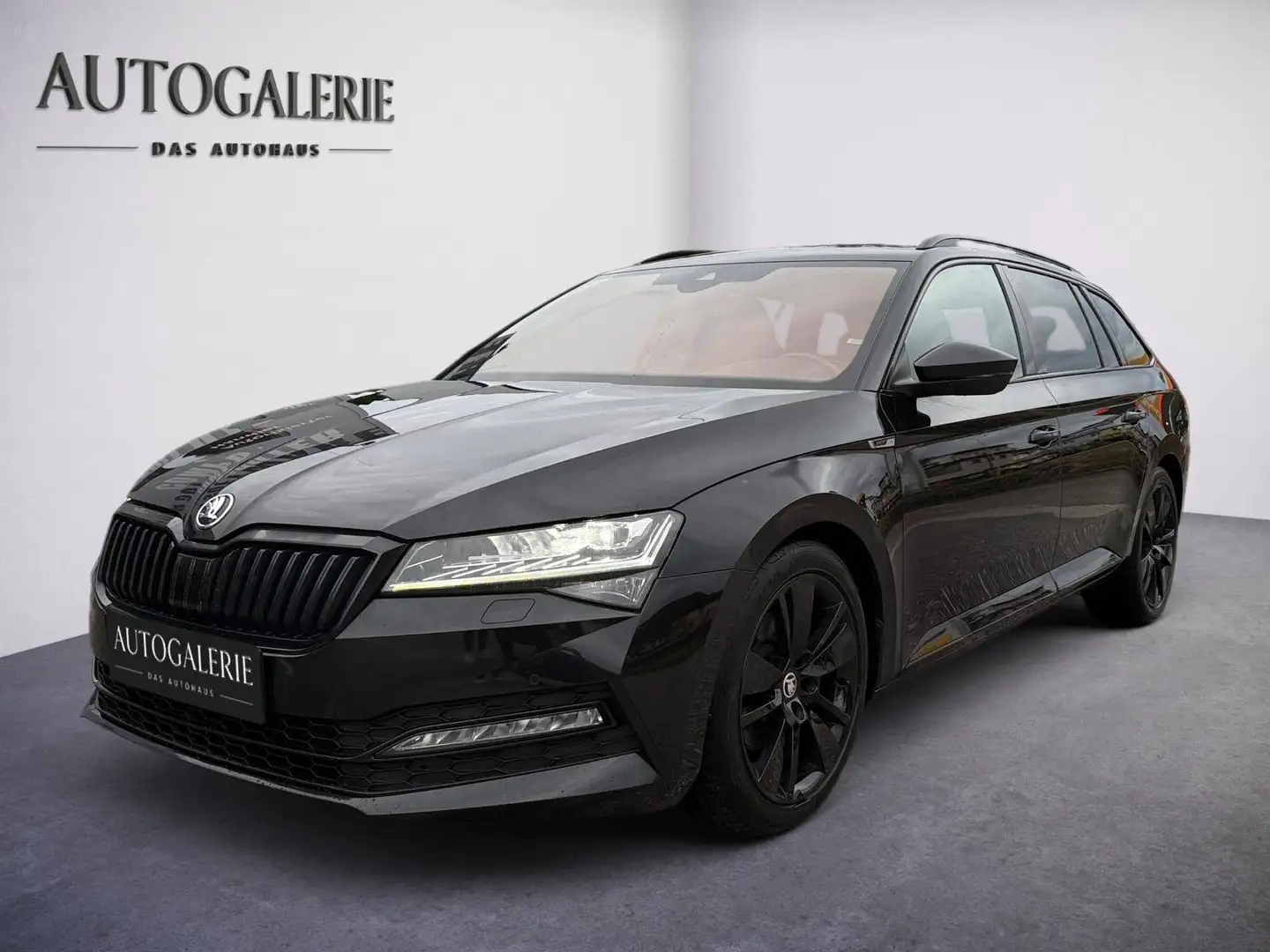 Skoda Superb Sportline Schwarz - 1