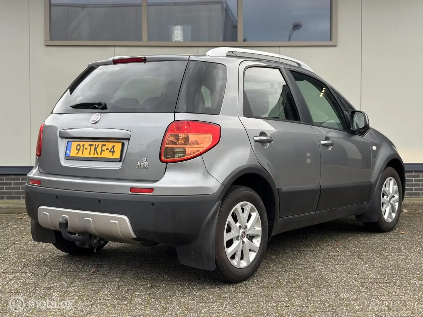 Fiat Sedici 1.6-16V / Suzuki SX4 Trekhaak Cruise Clima APK Gri - 2