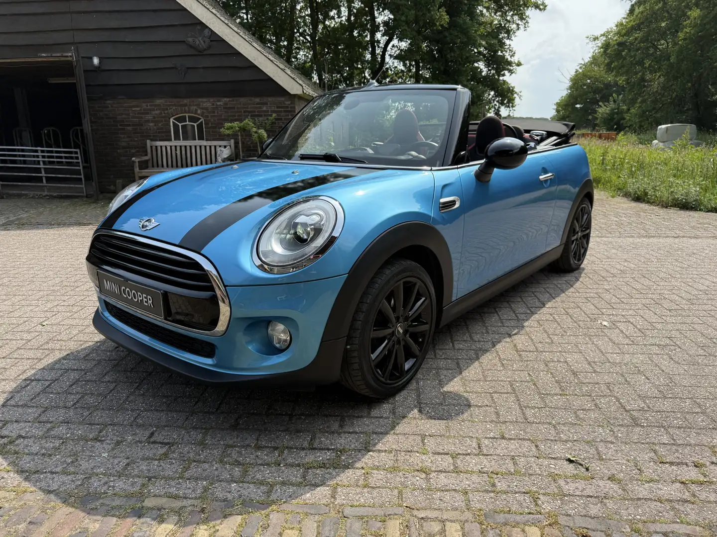 MINI Cooper Cabrio Mini 1.5 Pepper.JCW int,Led,camera,Head up ! Volle Bleu - 1