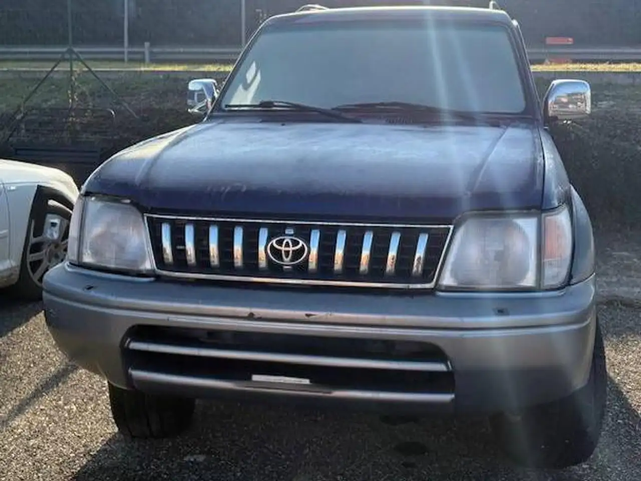 Toyota Land Cruiser KZJ90L con MOTORE NUOVO, foto 1