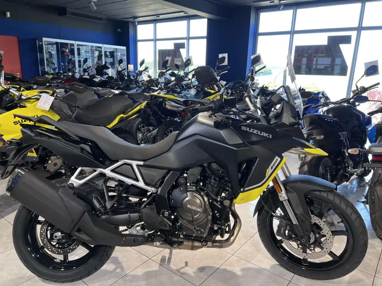 Suzuki V-Strom 800