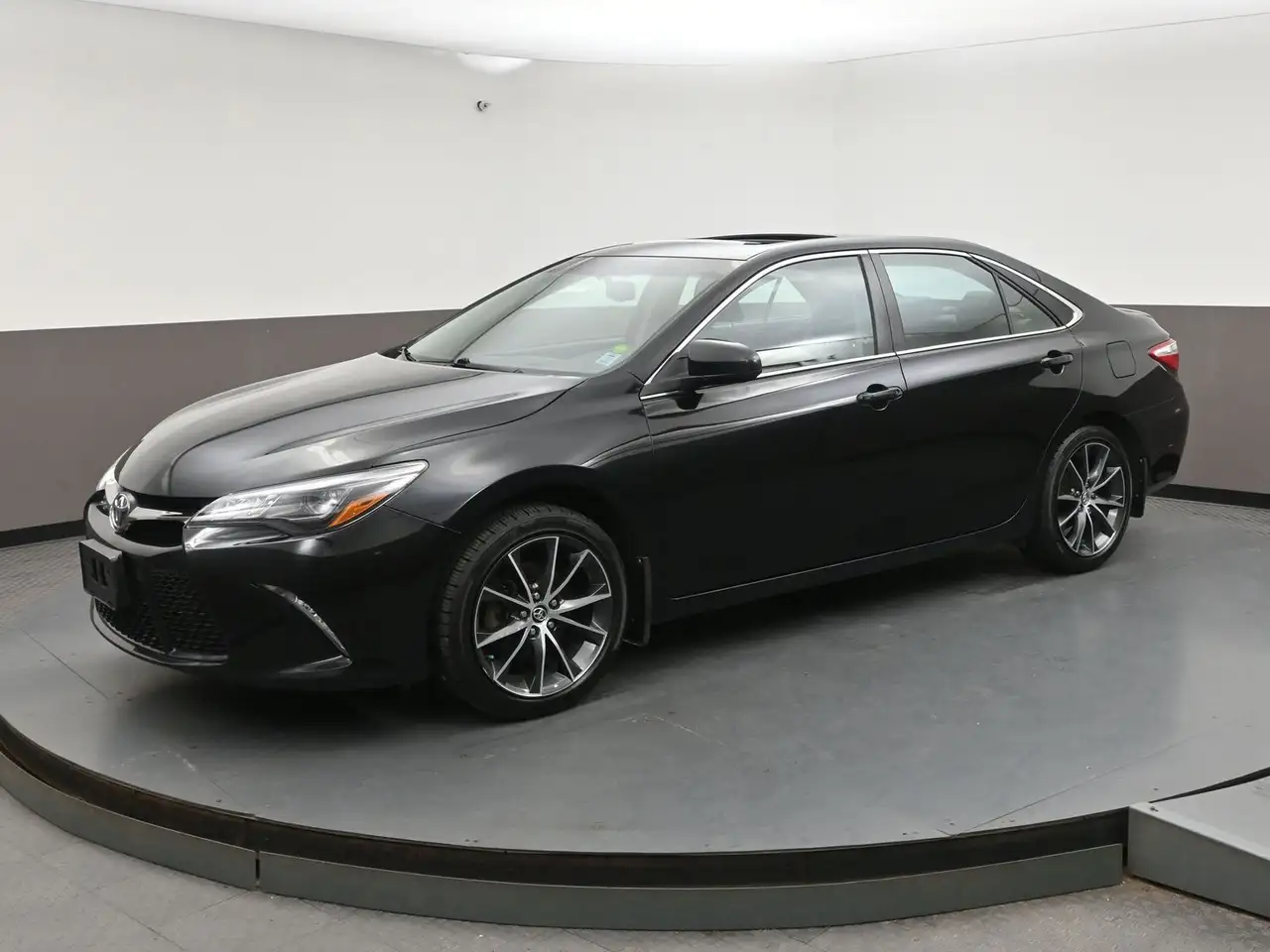 Toyota Camry снимка Toyota Camry