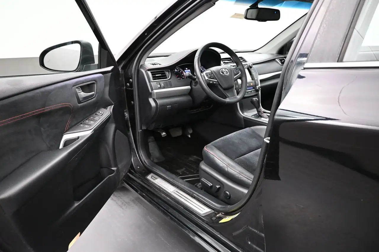 Toyota Camry снимка Toyota Camry