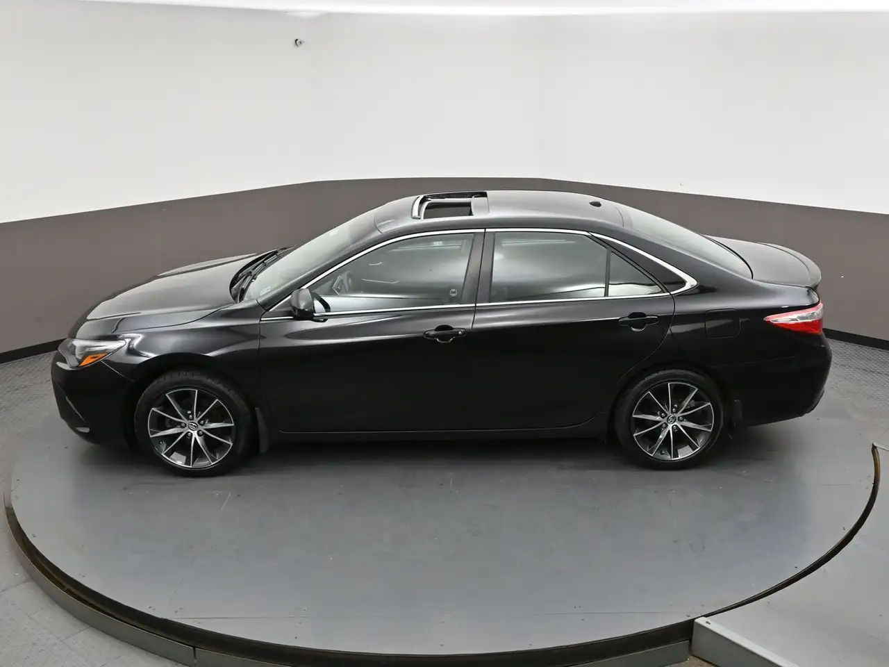 Toyota Camry снимка Toyota Camry
