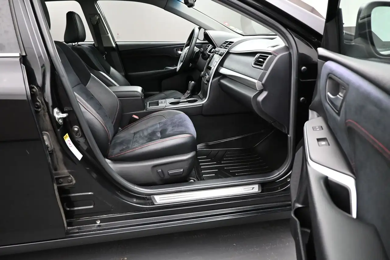 Toyota Camry снимка Toyota Camry