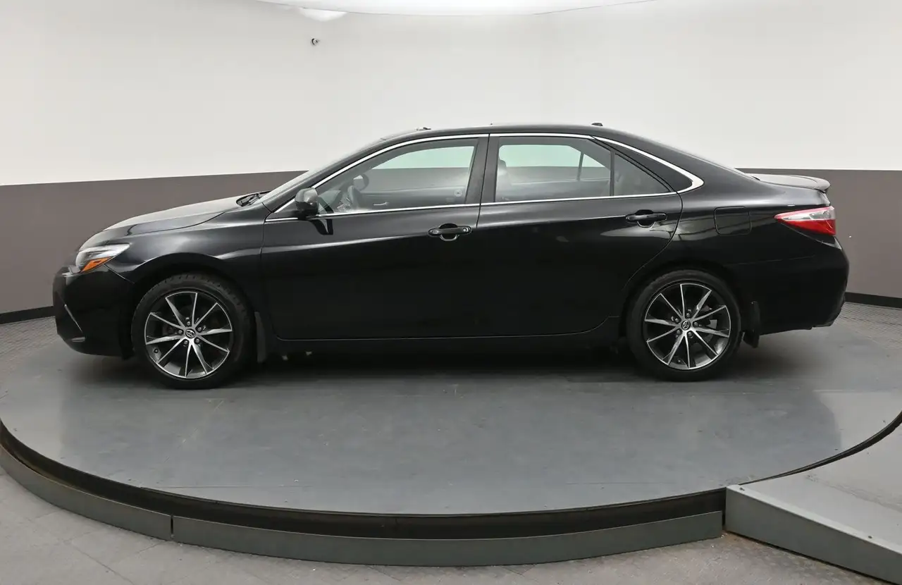 Toyota Camry снимка Toyota Camry