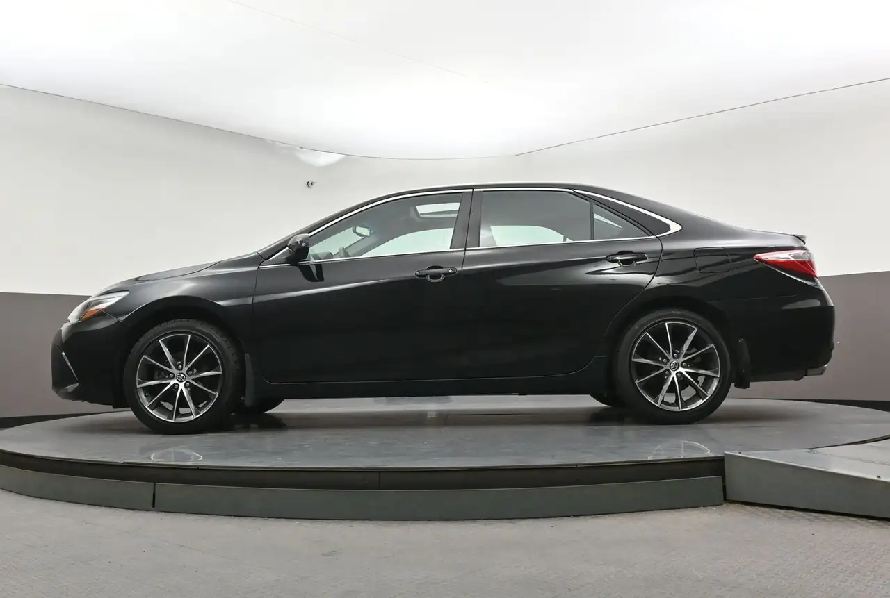 Toyota Camry снимка Toyota Camry