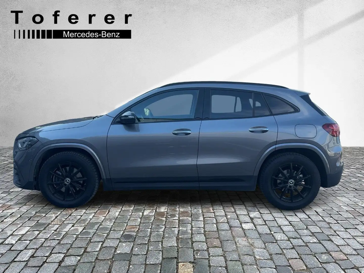 Mercedes-Benz GLA 200 d 4MATIC Österreich-Edition AMG Line Grau - 2