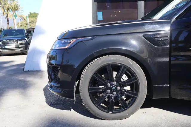 Land Rover Range Rover view 9